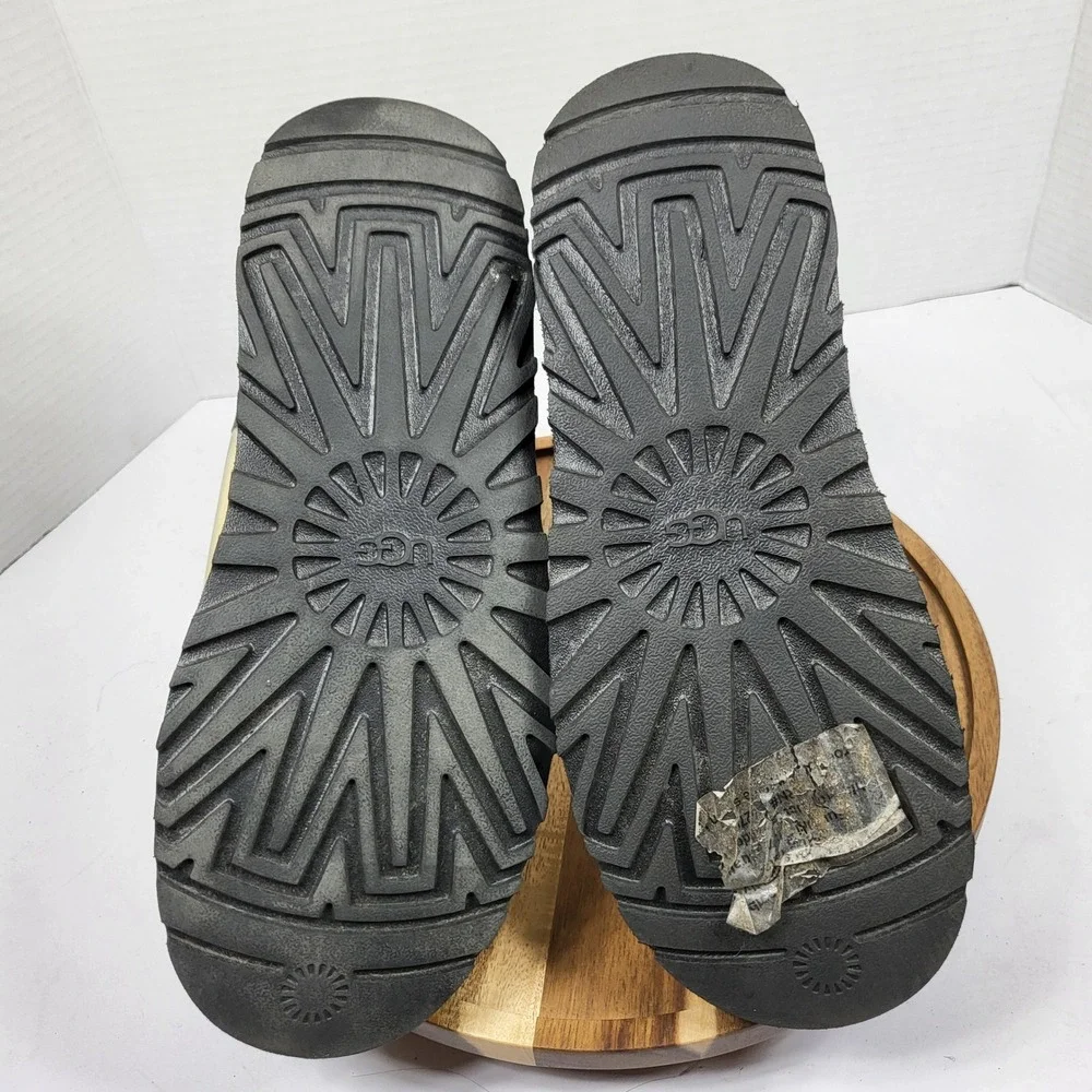 UGG Classic Clear Mini Boots Women 8 Natural Black Excellent Waterproof 1113190